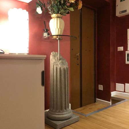 Residenza Giulia Al Colosseo Roma Dış mekan fotoğraf