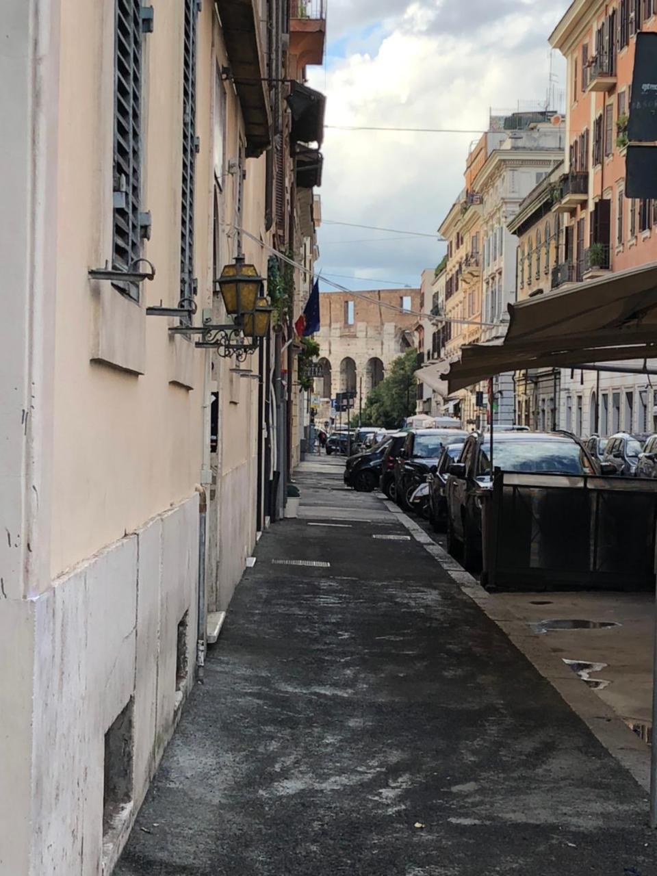 Residenza Giulia Al Colosseo Roma Dış mekan fotoğraf