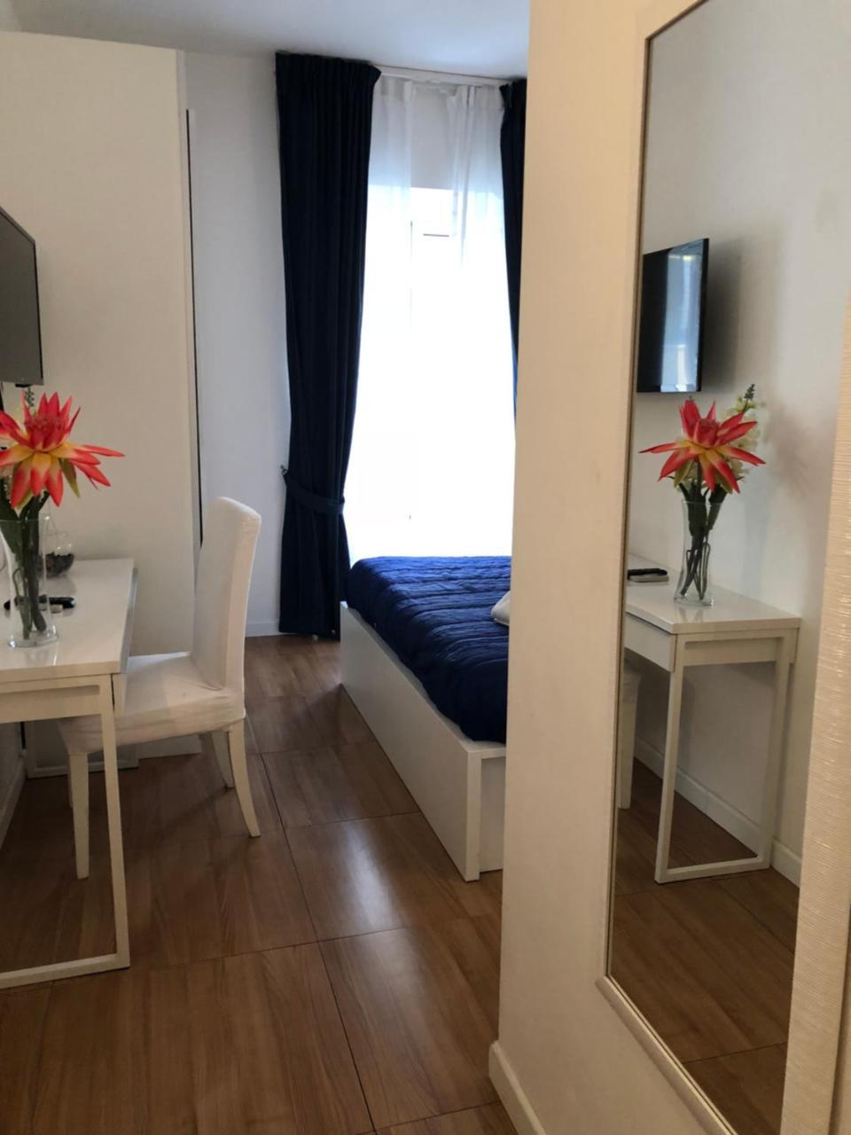 Residenza Giulia Al Colosseo Roma Dış mekan fotoğraf